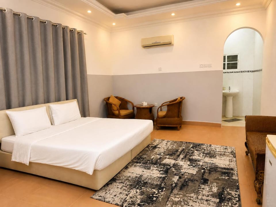 Simple Stay 250m to Dahariz Beach salalah Bed and Breakfast in Oman