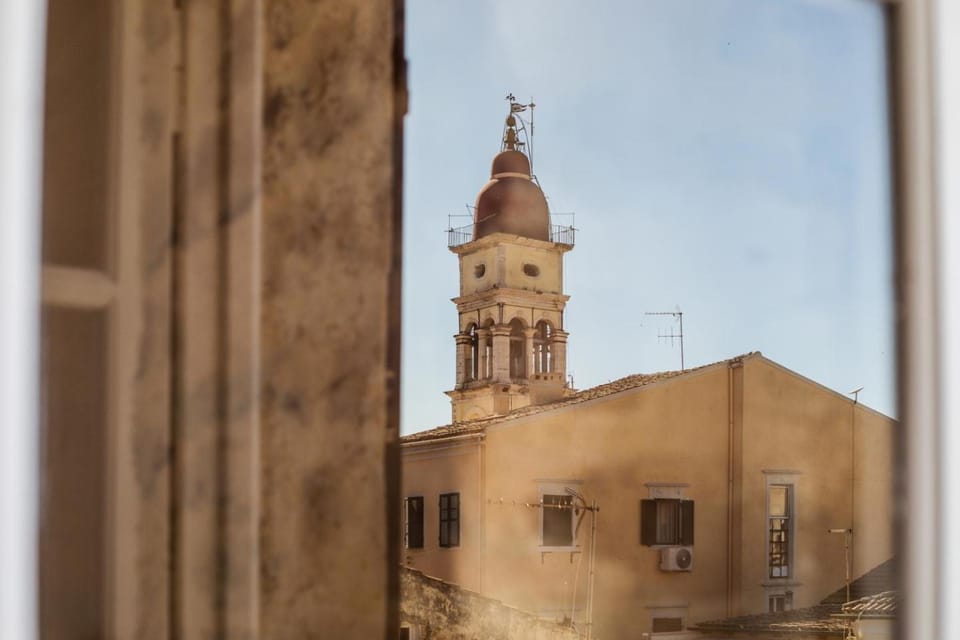 Day, Landmark view