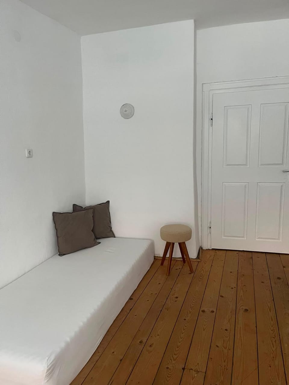 room4you Lambach Apartment, Studiozimmer & Zimmer Vacation rental in Upper Austria