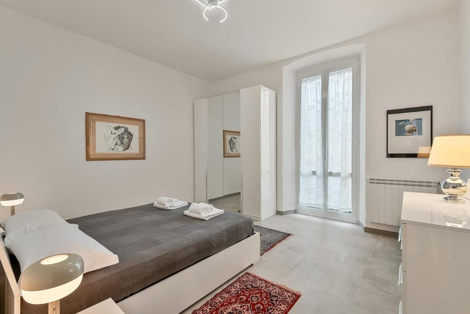 CasadiCavour 5Terre reach everything by foot AC Apartment in La Spezia