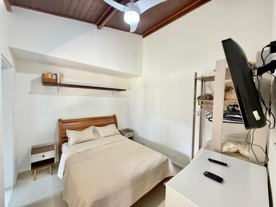 Casa de Condomínio com Piscina Aquecida, Ofurô Japonês, Churrasqueira, EV charger, BIG TV e 3 Suítes House in Caraguatatuba