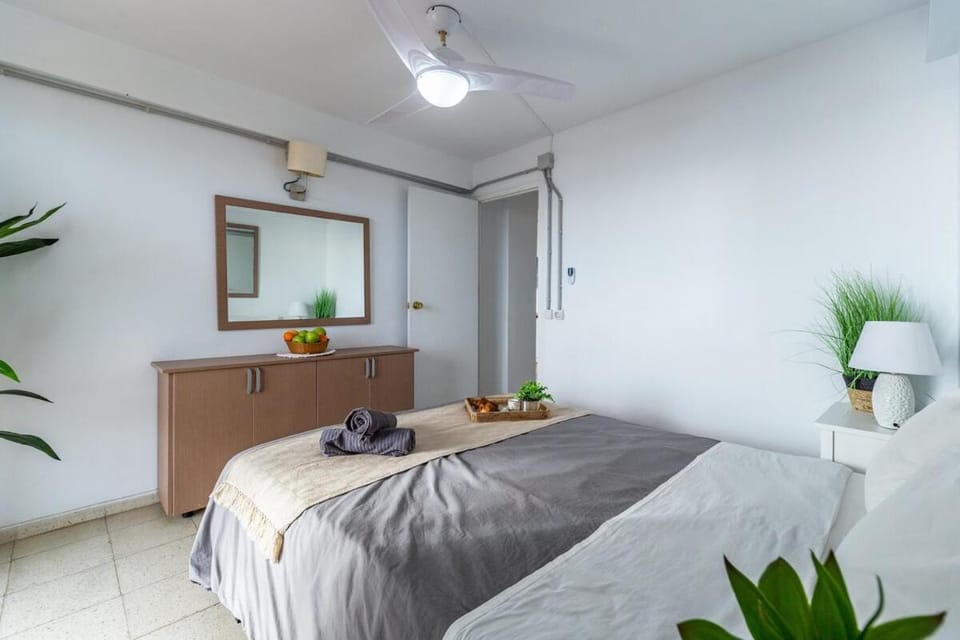 Luxury Apartment Terrace and Beachfront Views by Turivida Apartment in Fuengirola