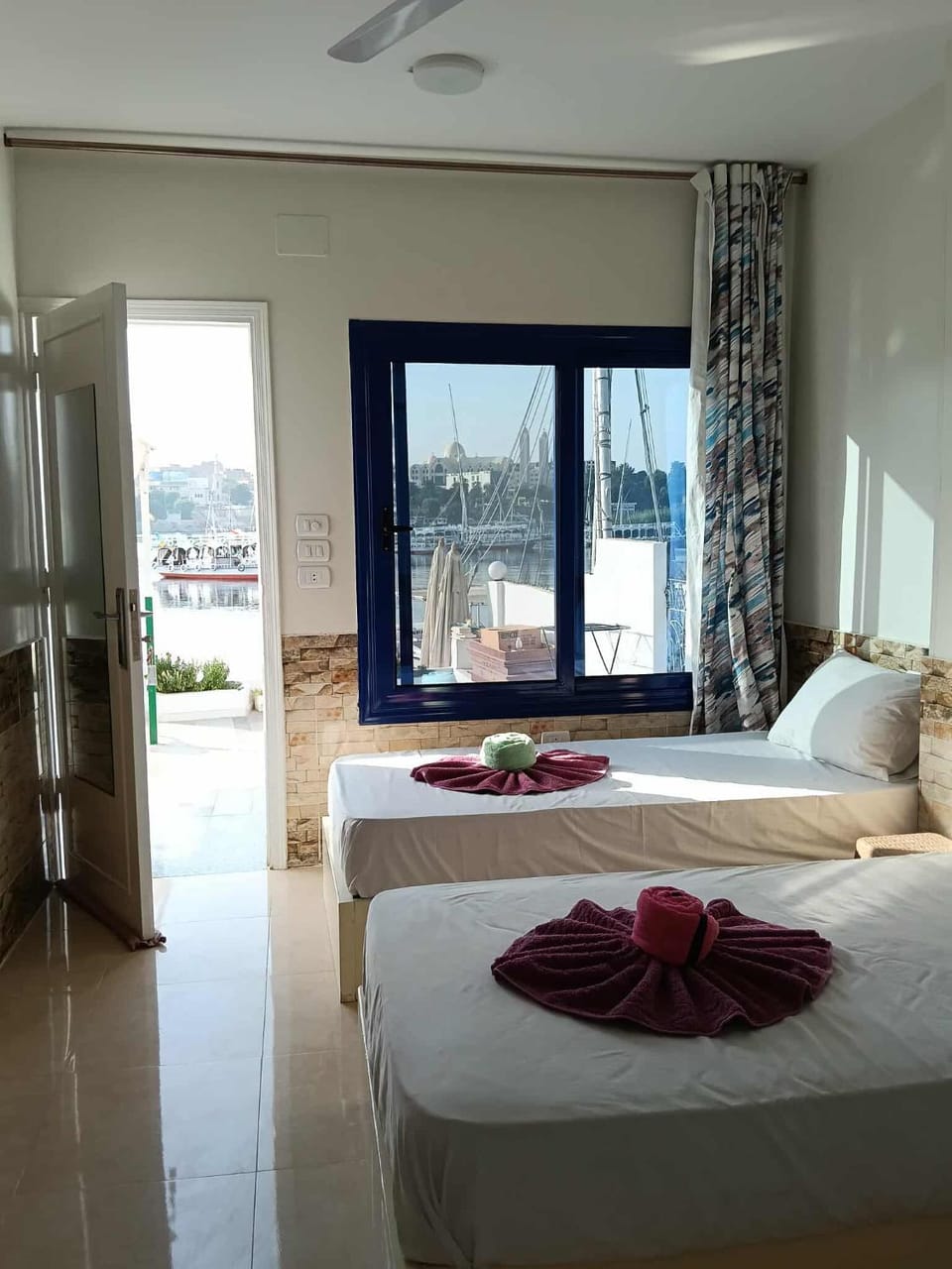 Bed, View (from property/room), Bedroom, towels