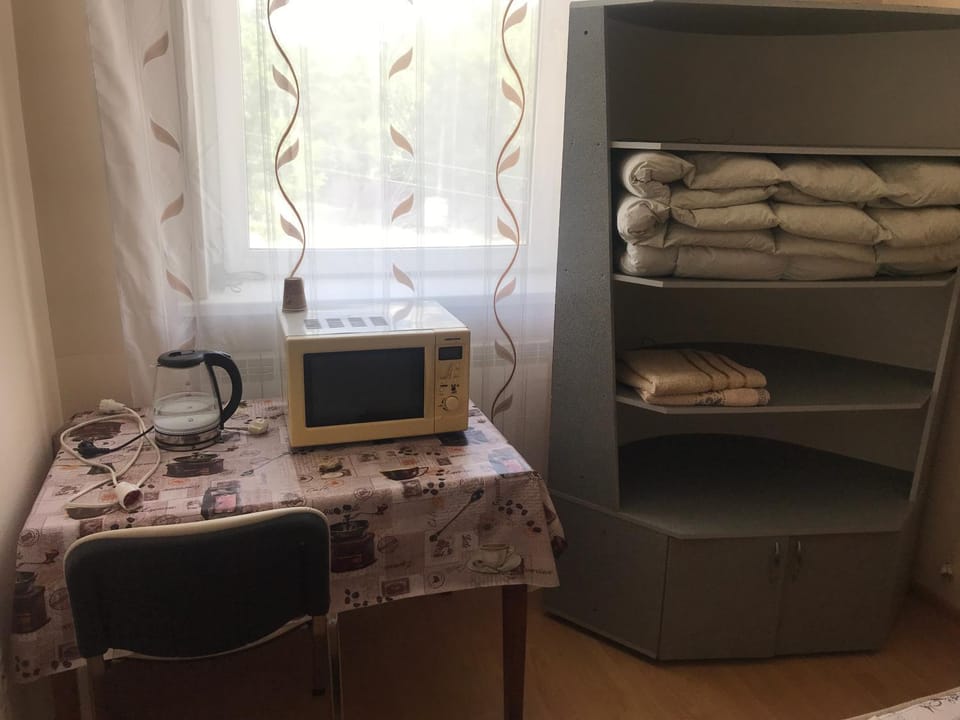 Coffee/tea facilities, Dining area