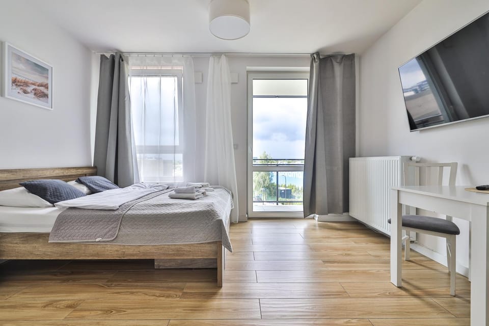 Bed, TV and multimedia