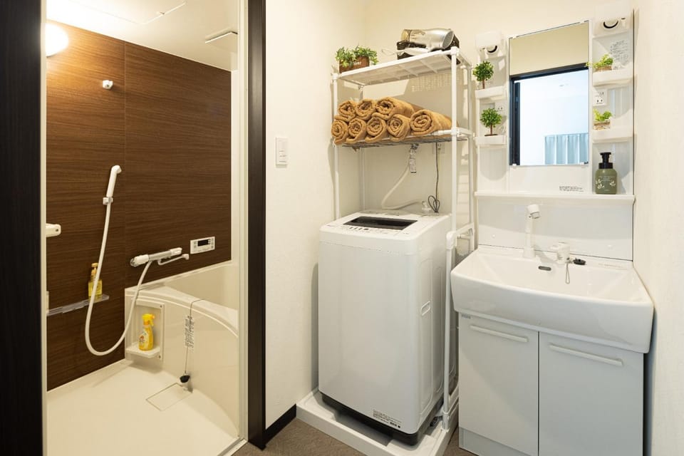Guest House Shine Bright - Vacation STAY 19290 House in Fukuoka