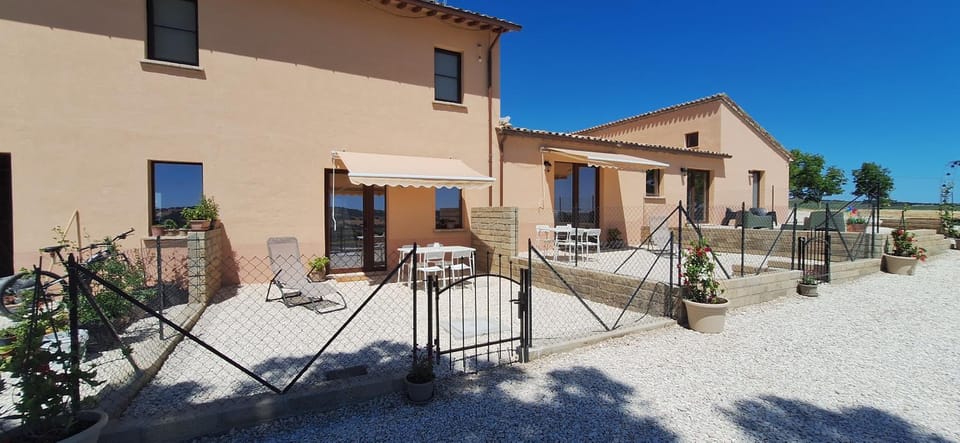 Property building, Balcony/Terrace