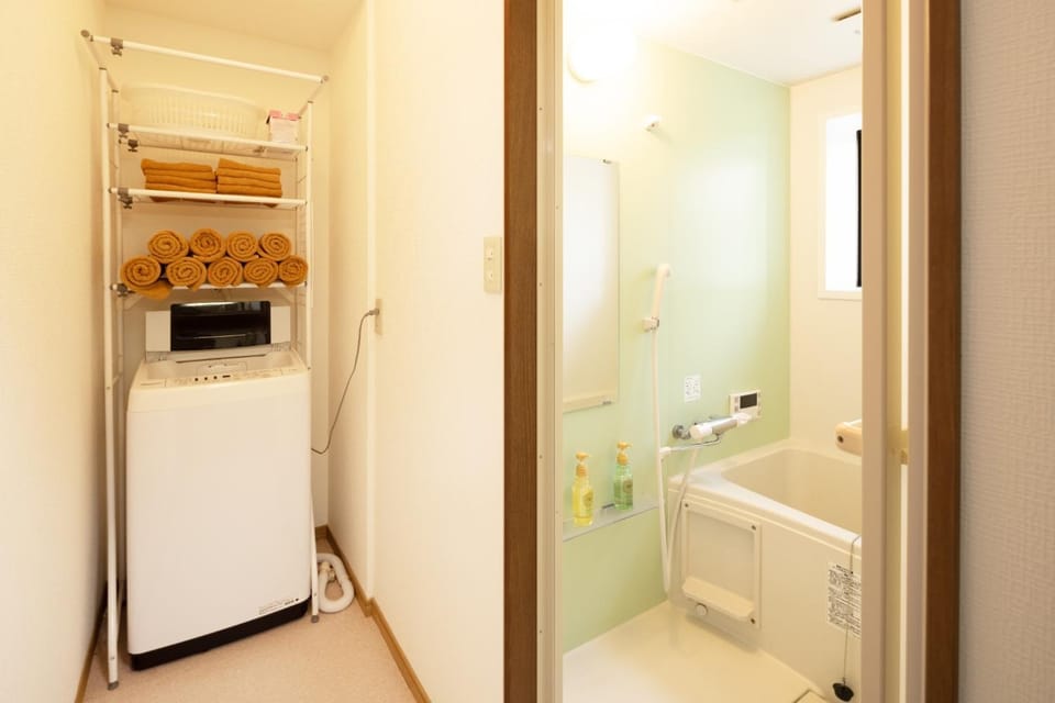 Guest House Shine Bright - Vacation STAY 19289 House in Fukuoka