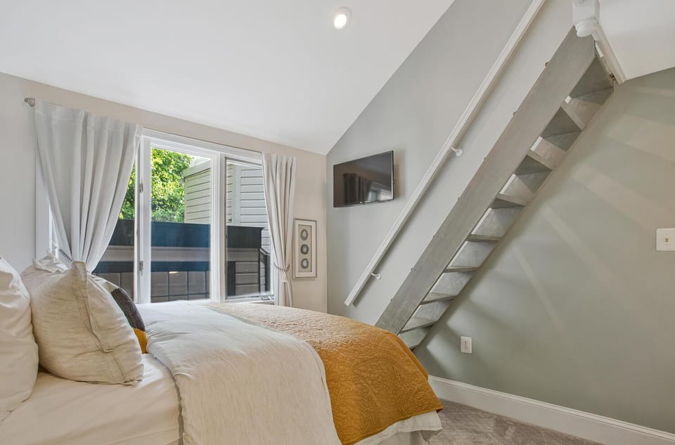 Historic Row Home in Downtown Annapolis House in Spa Creek