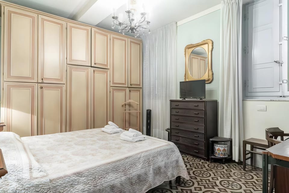 Living room, Bedroom