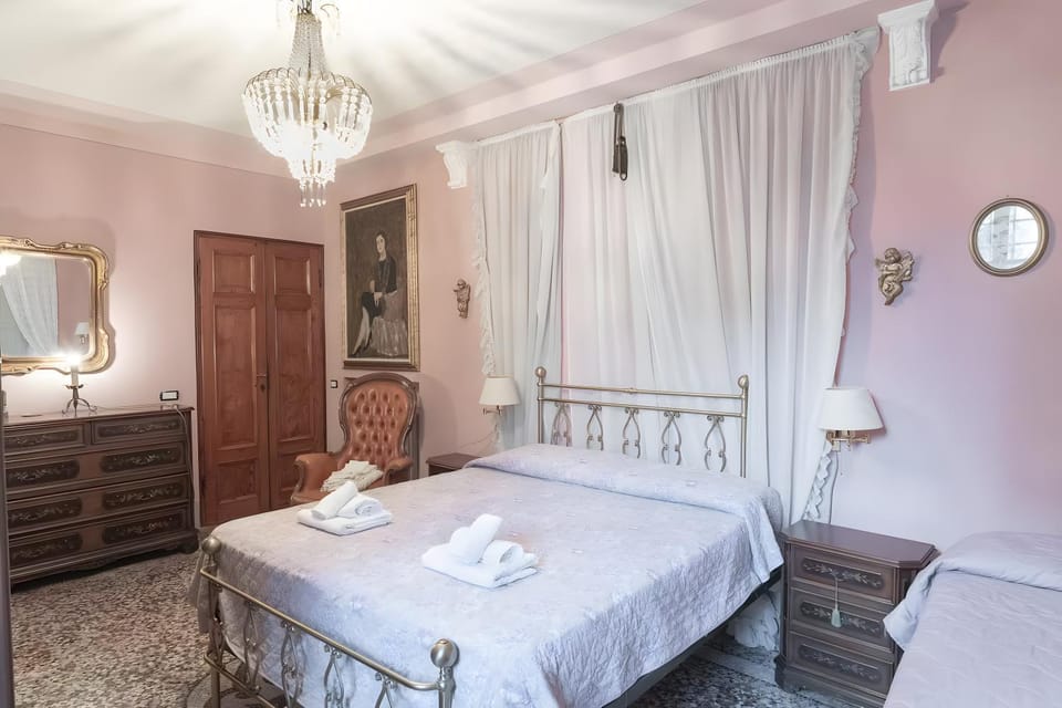 Living room, Bedroom