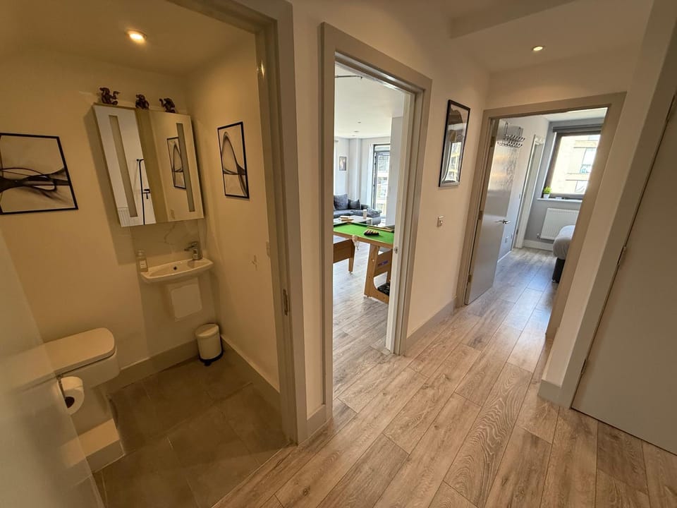 Stylish Penthouse Duplex Lux Rooms Apartment in London Borough of Croydon