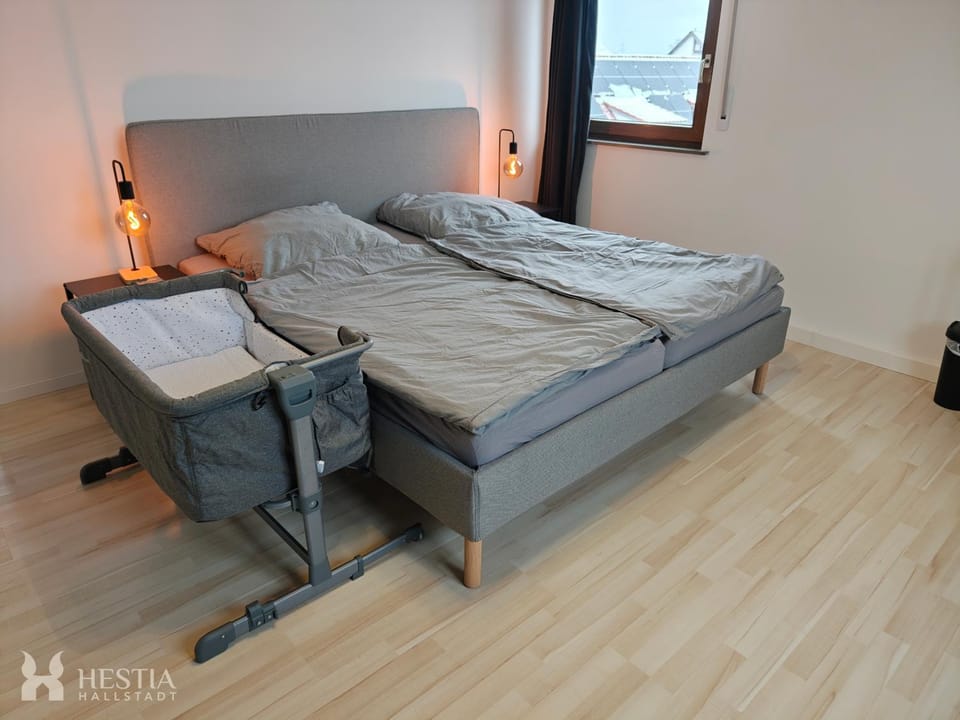 Bed, Decorative detail, Bedroom, cot