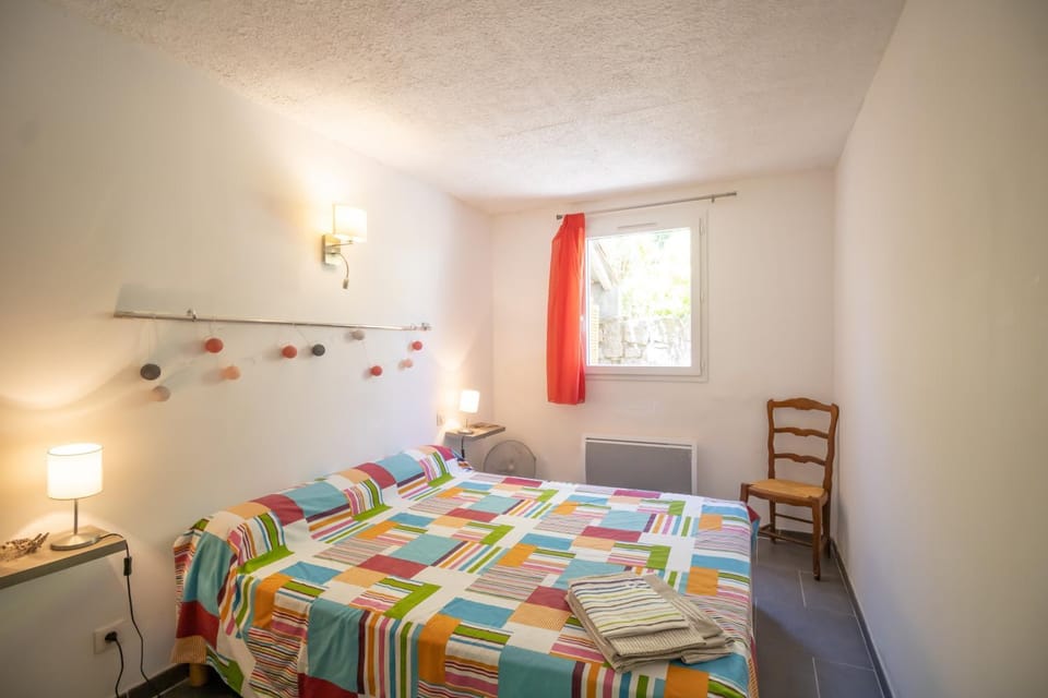 Property building, Living room, Bedroom