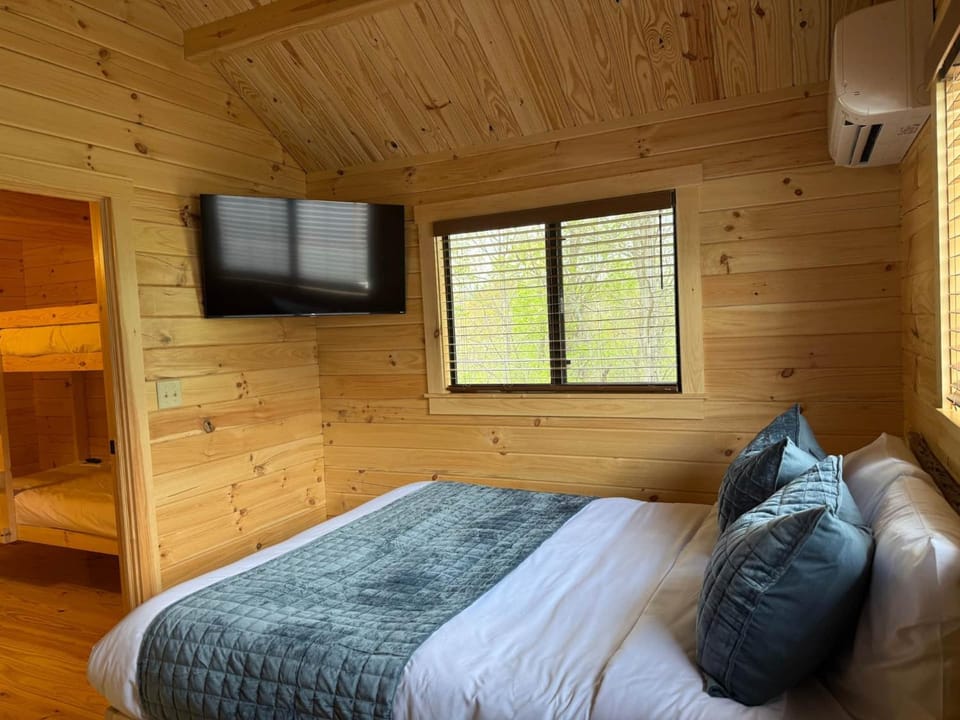 Tiny Cabin #5 by Windham NY Escape 'Scenic Stay' Cabin in Capital District, NY, USA
