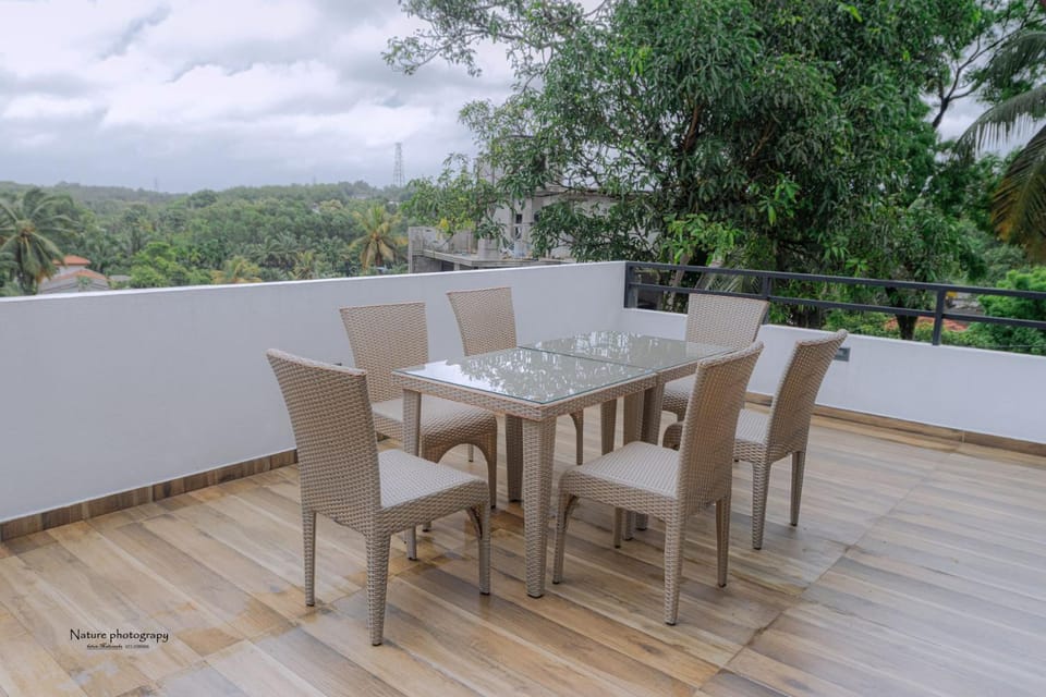 Day, View (from property/room), Balcony/Terrace, Balcony/Terrace, Dining area