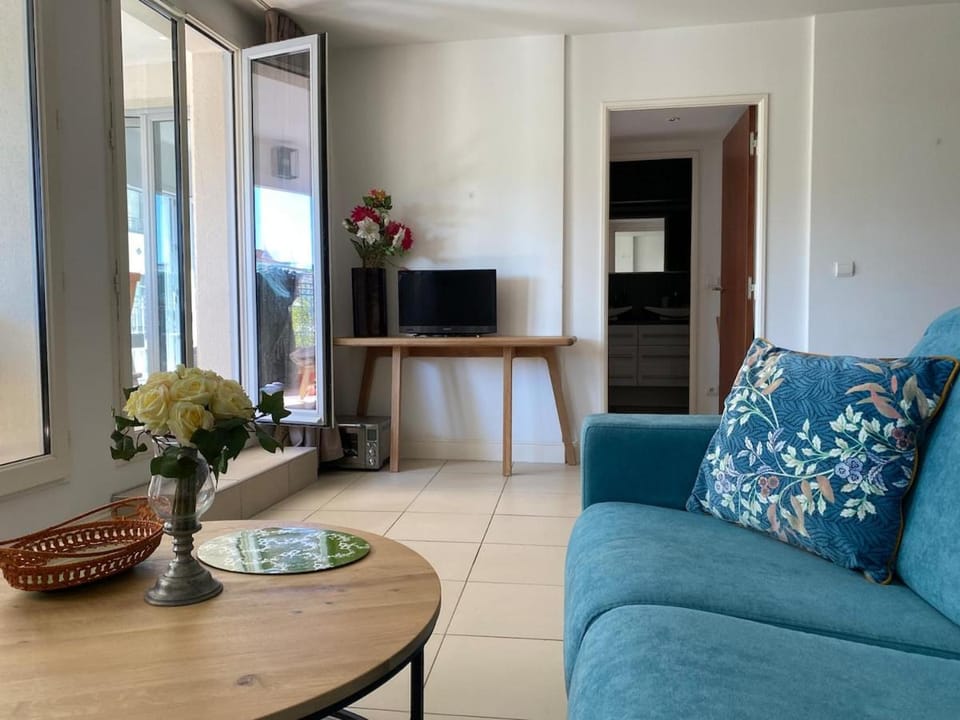 Apartment on Place des Marquises, Arcachon Apartment in Arcachon