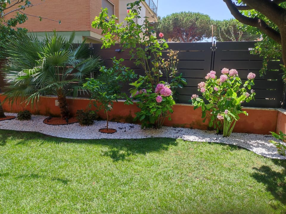 Eden Bay Vacation Home House in Ladispoli