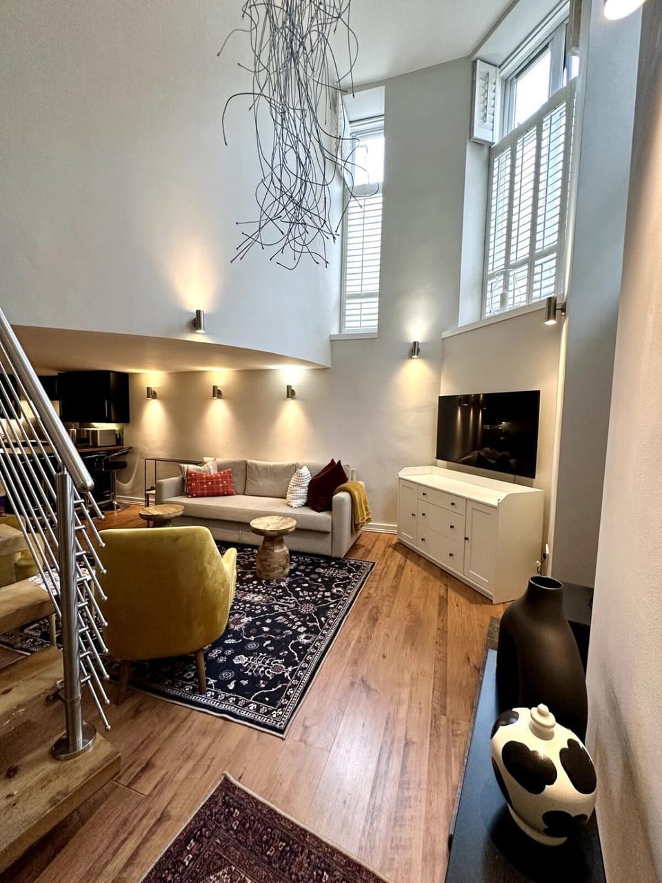 Living room, Photo of the whole room