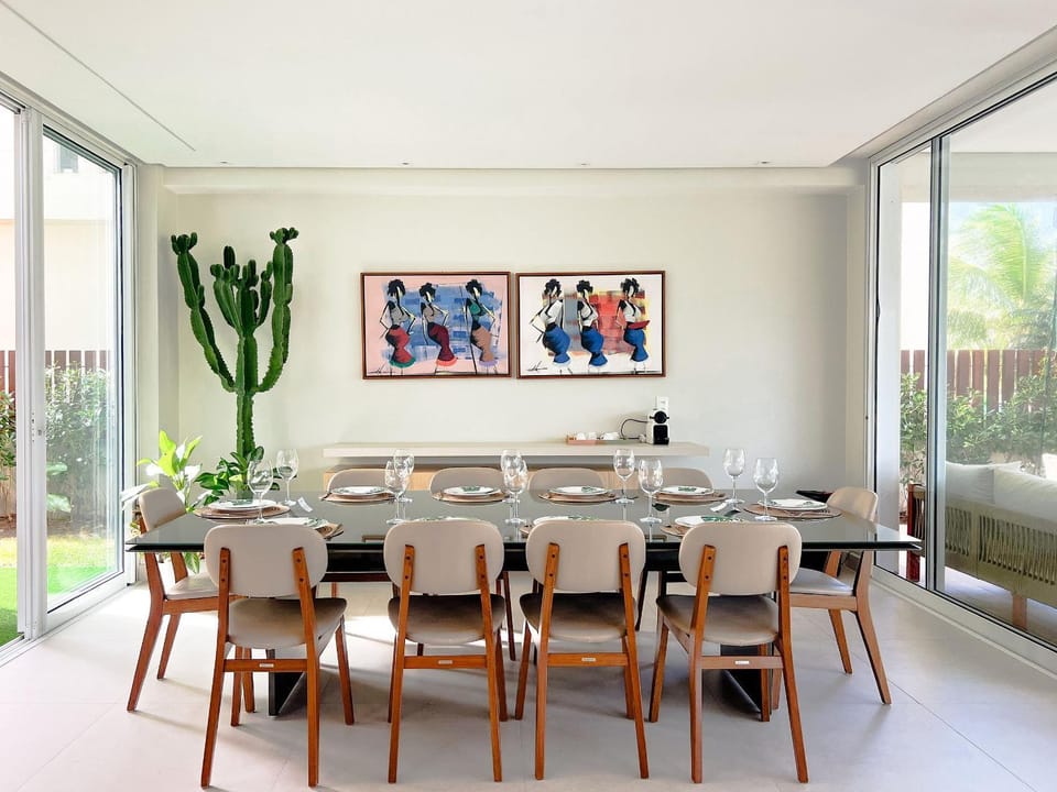 Food and drinks, Dining area, Lunch