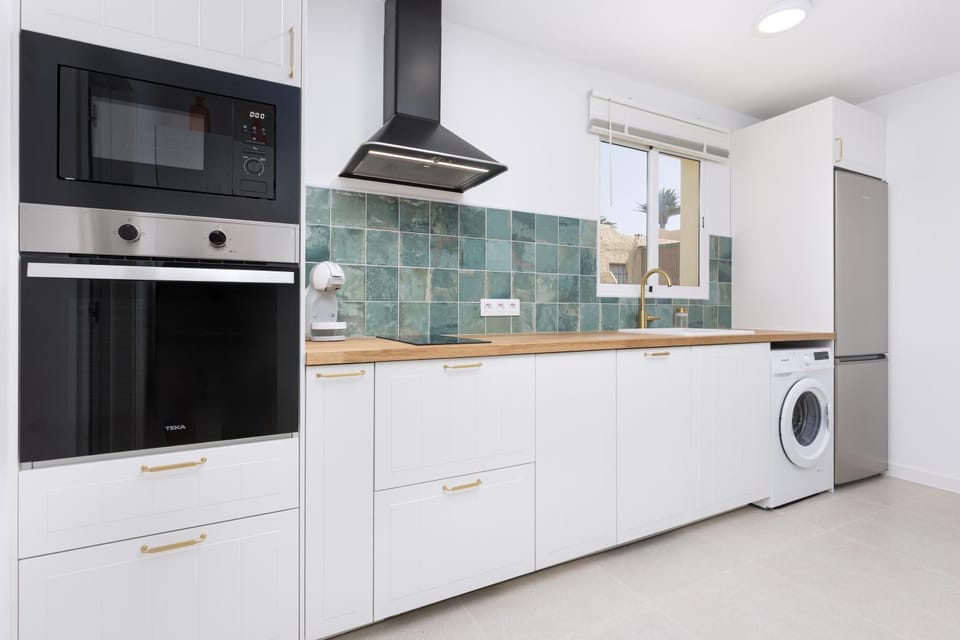 dishwasher, oven, stove, washing machine