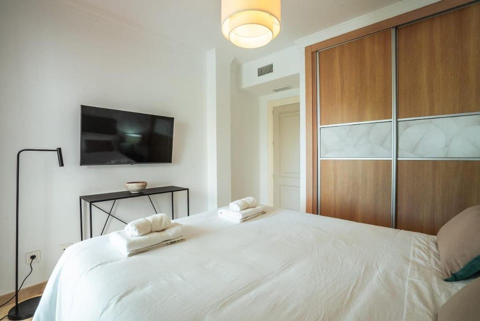 Andalusian House with Golf Course Views Apartment in Marbella