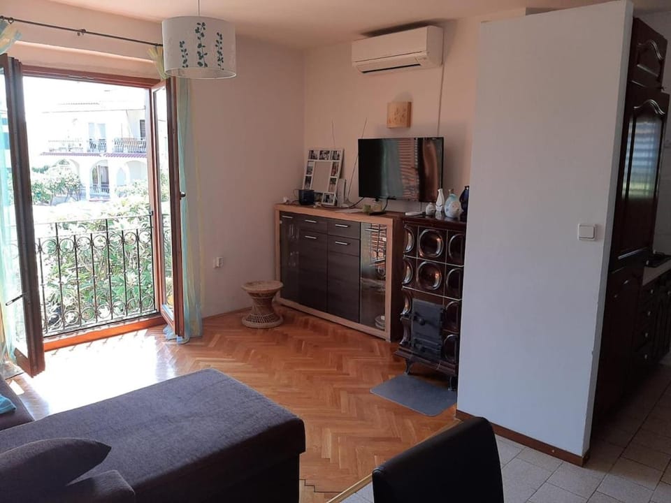 Mediteraneo Apartment in Lika-Senj County