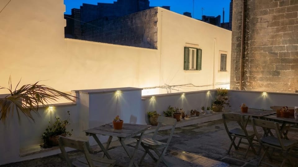 Property building, Balcony/Terrace