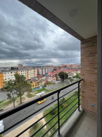 Apartamento amoblado, Edificio Avanzzare T1-601, Apartment in Bogota