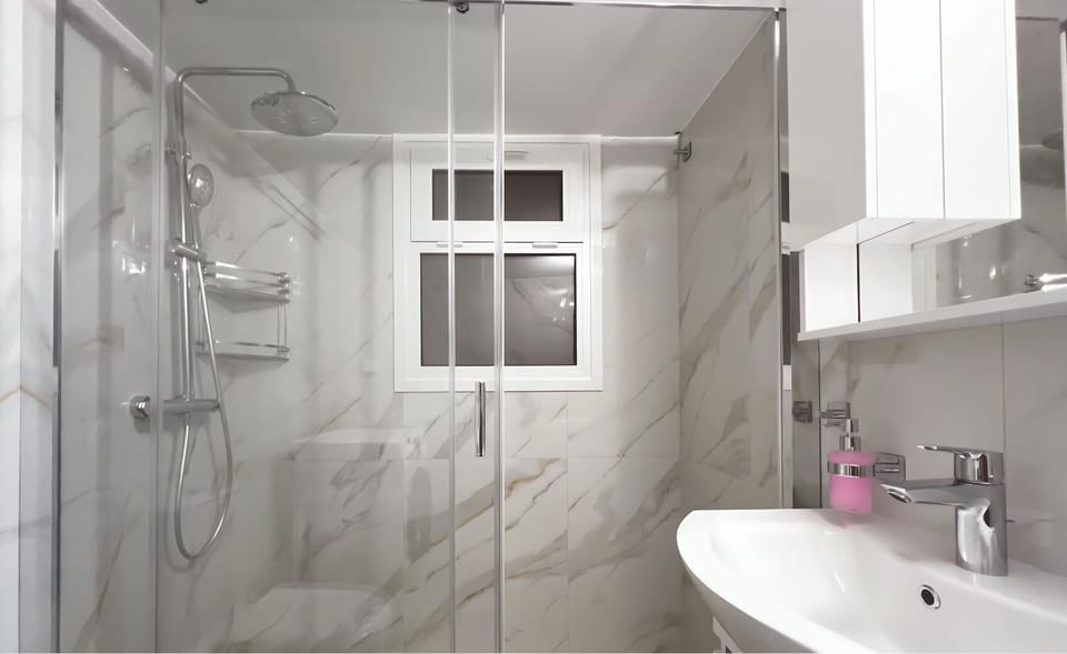 Fifth Sense in Athens by ΜPS Apartment in Athens