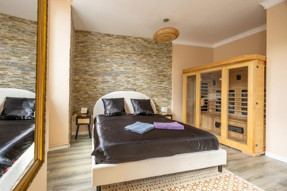 Bed, Sauna, Sauna, Photo of the whole room, Bedroom, towels