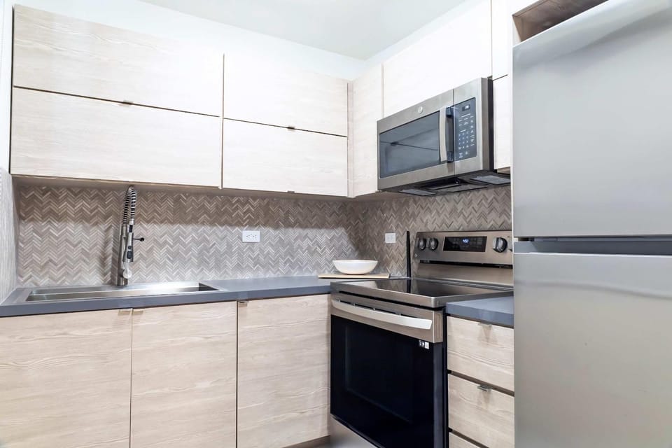 AQUA Villas Del Mar Apt 2 - 2 BR Steps to Beach & Walk to Dine, The Best Location! Apartment in Dorado