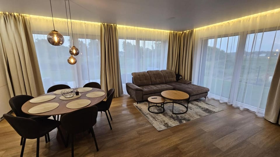Yellow Sunset Apartment in Palanga