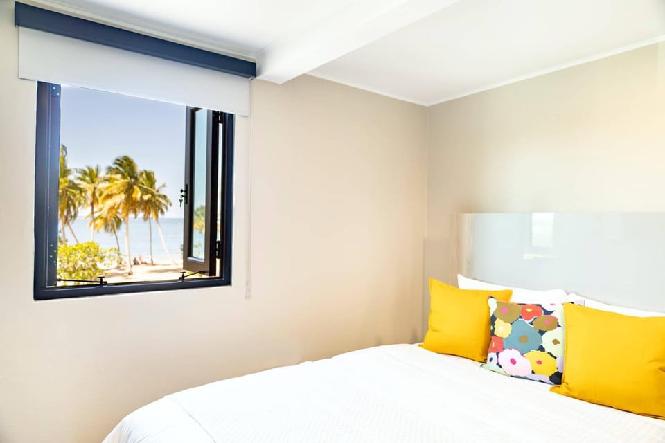 AQUA Villas Del Mar PH 9 - 2 BR Beachside Gem with Sublime Ocean Views Apartment in Dorado