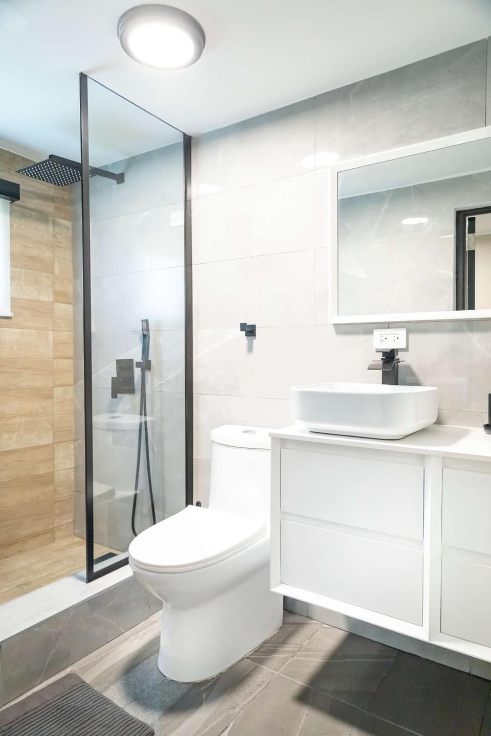 AQUA Villas Del Mar PH 9 - 2 BR Beachside Gem with Sublime Ocean Views Apartment in Dorado