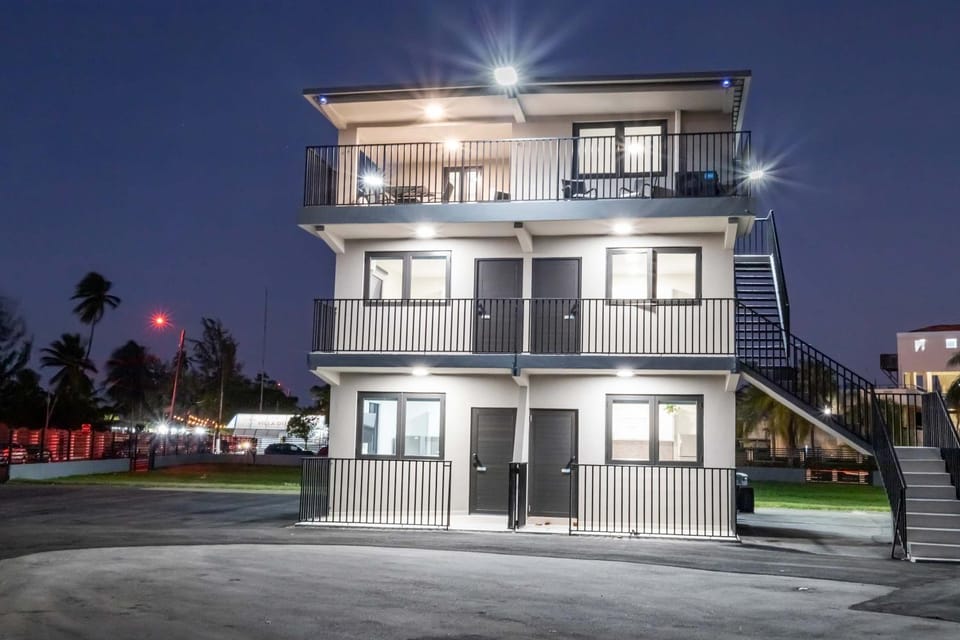 Property building, Night