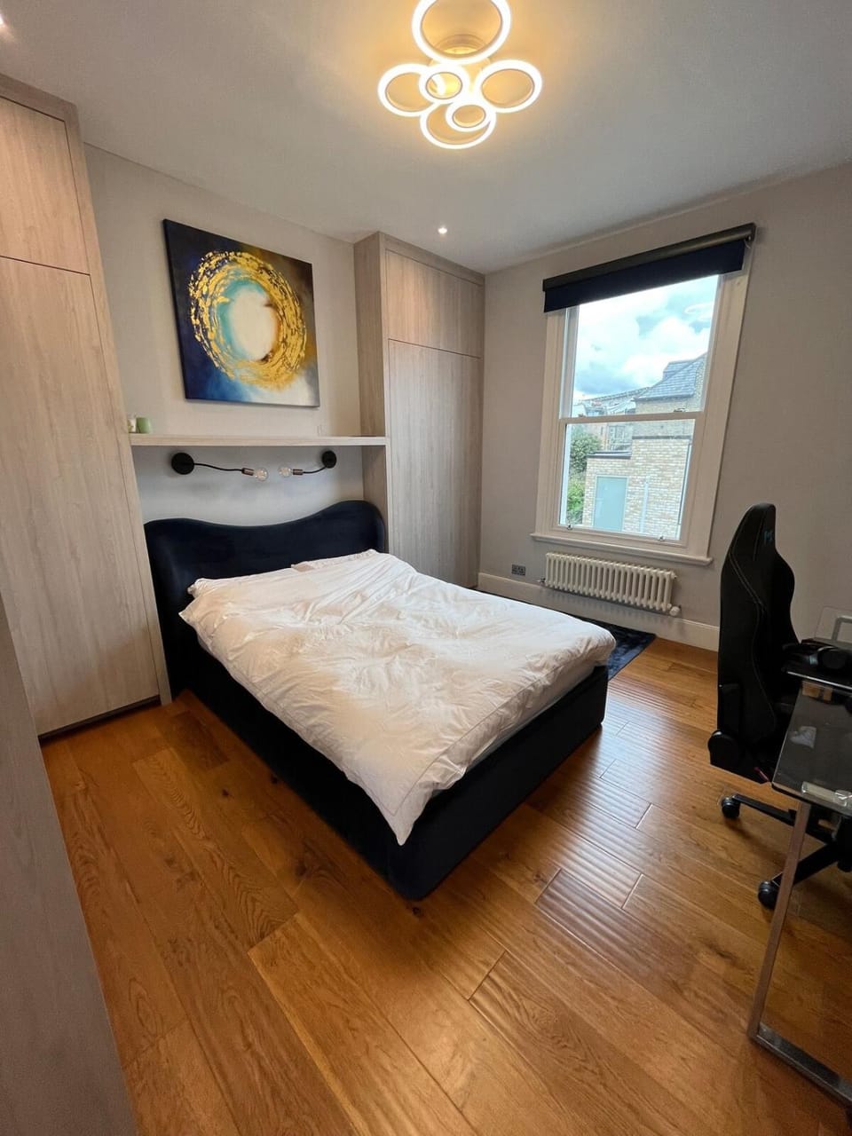 Bed, Photo of the whole room, Bedroom
