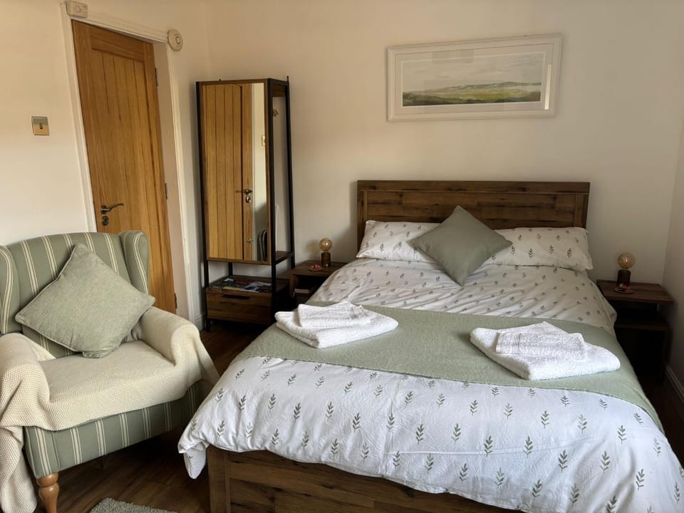 Bed, Bedroom, wardrobe