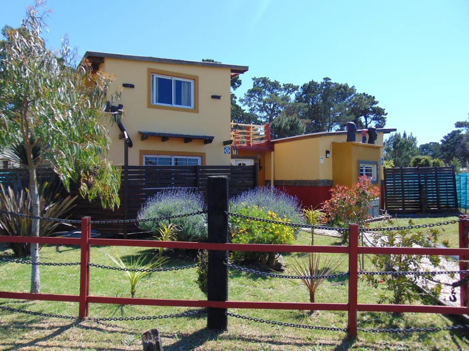 Property building, Garden, Garden view