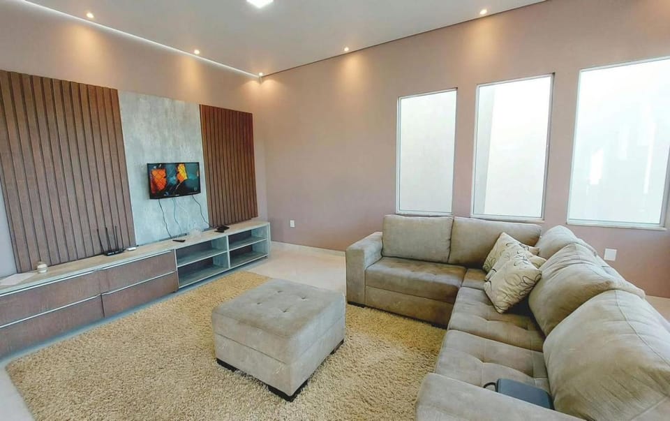 Bela casa em Guarujá com piscina House in State of São Paulo