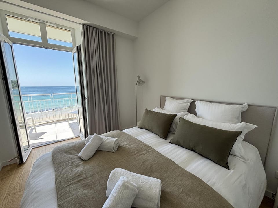 Beg Leguer T2 trebeurden piscine et vue mer Apartment in Brittany