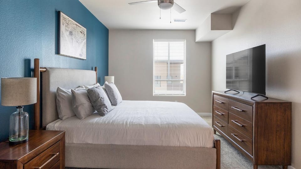 Bed, Bedroom
