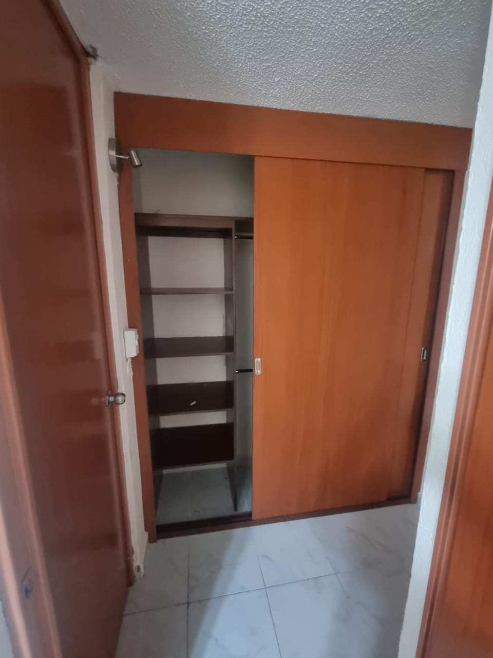 El depa de Natalia a min de aeropuerto y estadio GNP Apartment in Mexico City