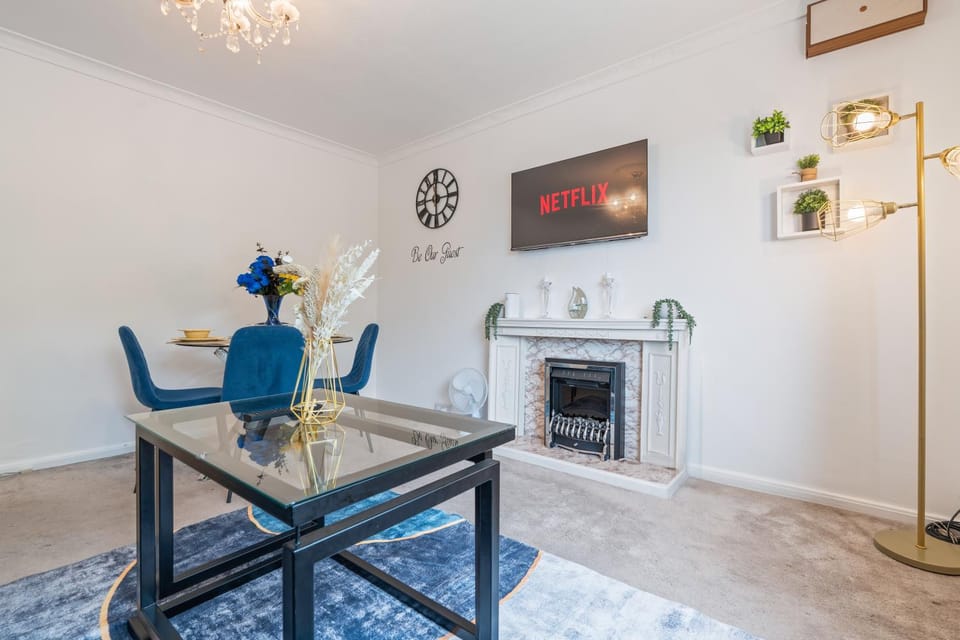 Communal lounge/ TV room, TV and multimedia