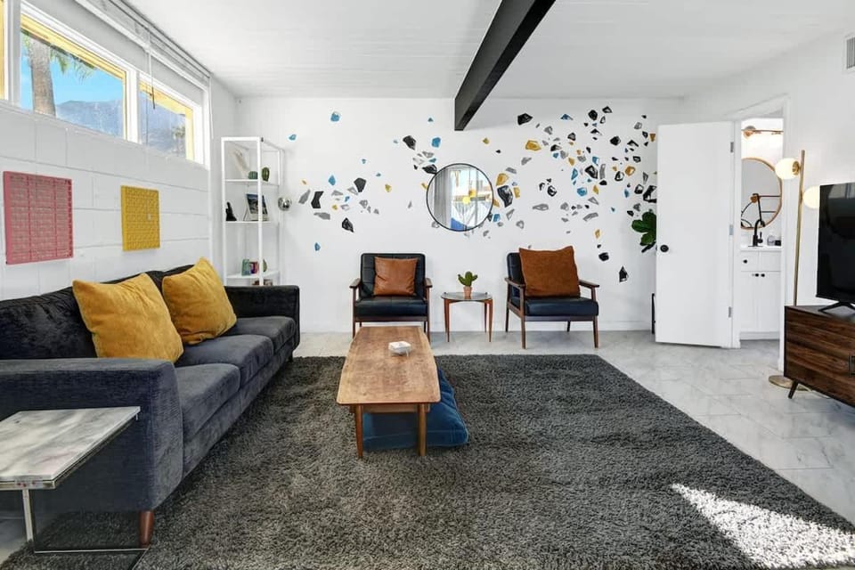 Ocotillo Art Bungalow House in Palm Springs