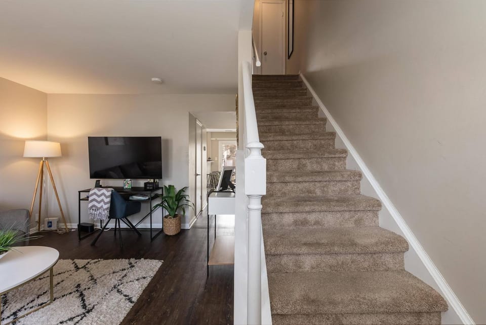 Private, Updated Townhouse in DT Apex Apartment in Apex