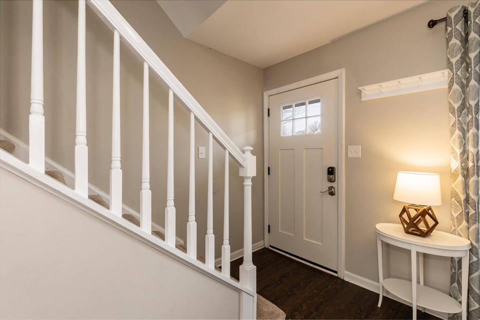 Private, Updated Townhouse in DT Apex Apartment in Apex