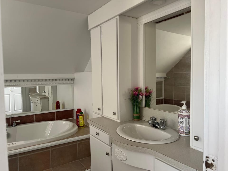 Bathroom, Bath