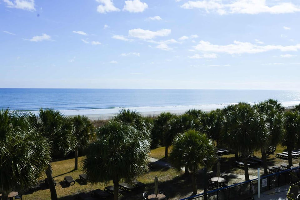 Double Palms by StayMareni - Oceanfront Suite House in Myrtle Beach