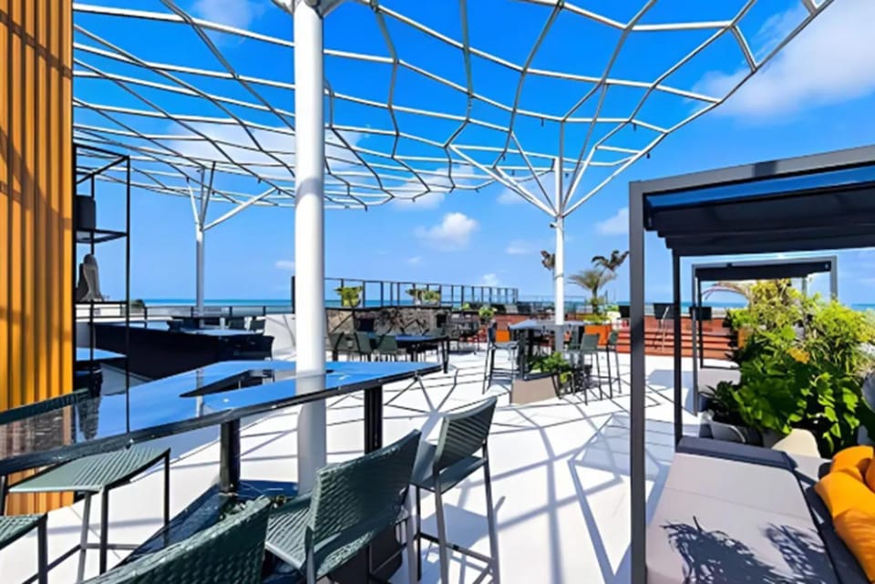 Day, Natural landscape, Balcony/Terrace, Sea view, Swimming pool